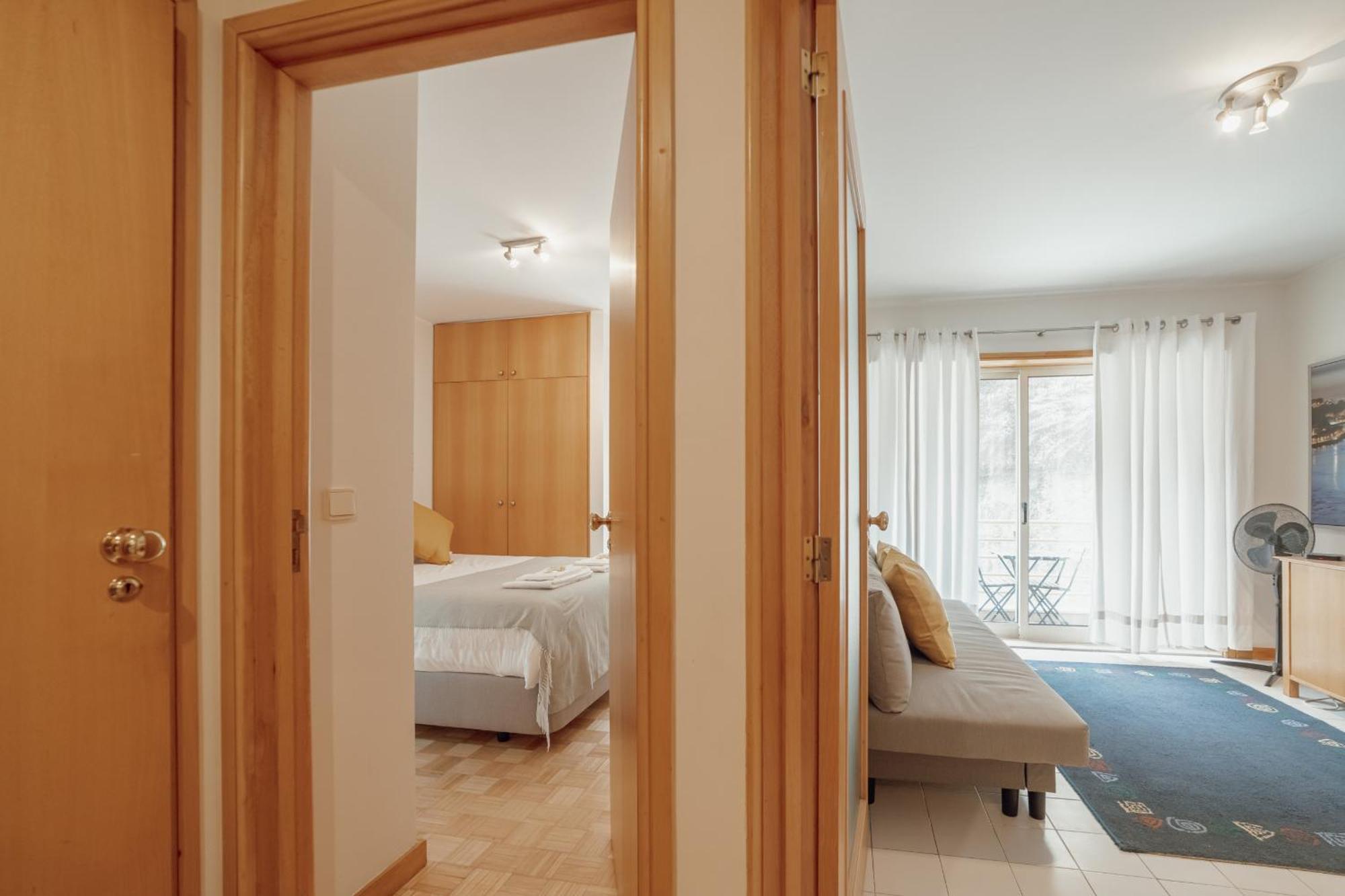 Appartamento Downtown Trindade With Terrace By Vacationy *