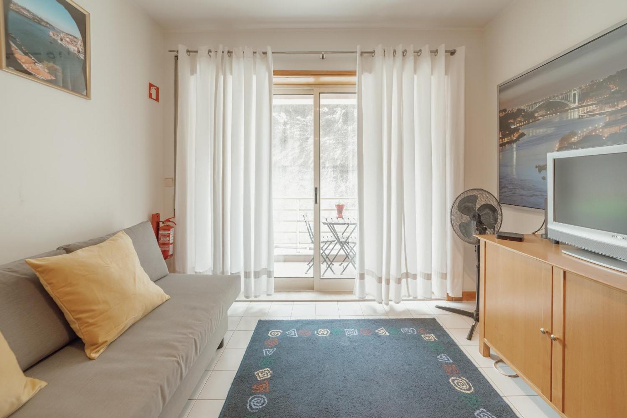 Downtown Trindade With Terrace By Vacationy Apartment Porto